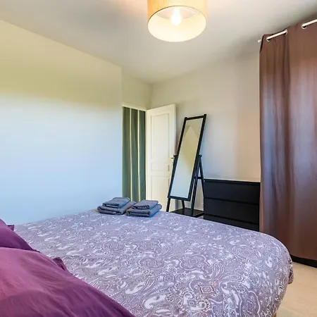 Apartment Jardin Parc Saint Martin Pompignac